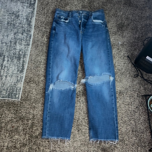 Old navy straight leg jeans/mom jeans - Picture 1 of 3